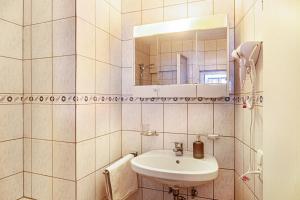 A bathroom at Ferienhaus Wechner