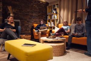 Posezení v ubytování Lofoten Planet - Boutique Hotel