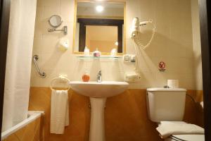 Ein Badezimmer in der Unterkunft Hostal Rocio
