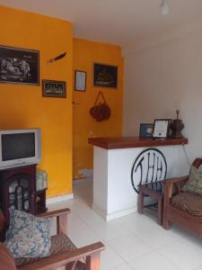 TV a/nebo společenská místnost v ubytování Lucky Holiday Home