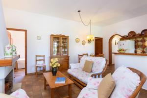 A seating area at Villa La Martina