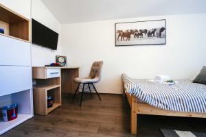 Postel nebo postele na pokoji v ubytování Villa Enna with heated pool, Zadar