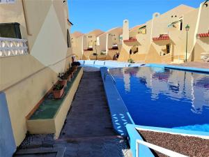 Bazén v ubytovaní Bajo el sol Wifi & Pools - Mareverde alebo v jeho blízkosti