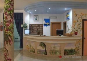 The lobby or reception area at Hotel Piccolo Paradiso Del Gargano