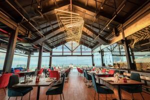 Restaurace v ubytování Wyndham Danang Golden Bay