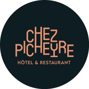 ein Logo für ein Hotel und ein Restaurant in der Unterkunft Hôtel Picheyre in Formiguères