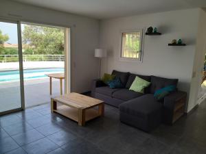 Basen w obiekcie Villa climatisée avec piscine lub w pobliżu