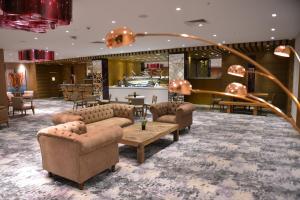 Posezení v ubytování Crowne Plaza Florya Istanbul by IHG