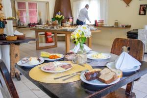 Comida no hotel ou em algum lugar perto