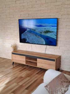 TV a/nebo společenská místnost v ubytování Holiday Home Gabi