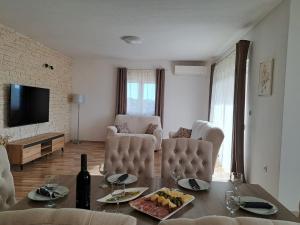 TV a/nebo společenská místnost v ubytování Holiday Home Gabi