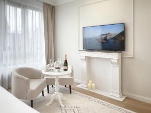 Telewizja i/lub zestaw kina domowego w obiekcie Kurkowa Apartments