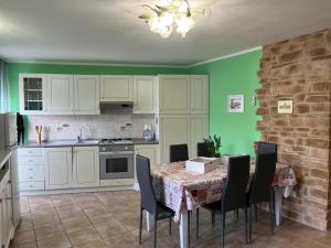 Kuchyň nebo kuchyňský kout v ubytování Casa Cristina - Vista Lago
