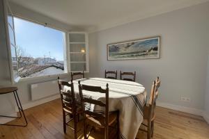 Fotografia z galérie ubytovania Superb apartment full of charm with terrace 2ch 5min from the lighthouse v destinácii Biarritz