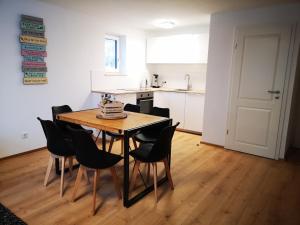 Kuchyň nebo kuchyňský kout v ubytování Ferienwohnung Lieblingszeit