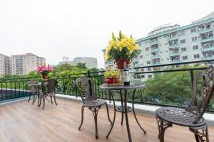 Balkón nebo terasa v ubytování King's Hotel Linh Đàm 2