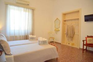 Foto dalla galleria di L'olivier Milos a Plaka Milou