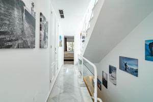 Fotografia z galérie ubytovania Tropical Palmy 3 bedroom Townhouse in Nueva Andalucia close to Puerto Banus v Marbelli