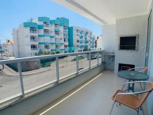 מרפסת או טרסה ב-Maravilhoso apartamento 100m Mar - MB04G