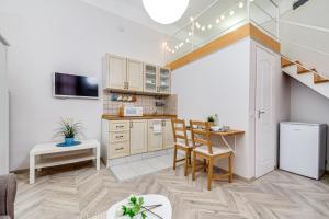 Kuchyňa alebo kuchynka v ubytovaní Vintage Apartment in the Jewish Quarter