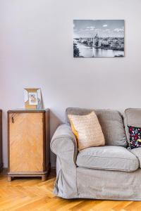 Posedenie v ubytovaní Vintage Apartment in the Jewish Quarter + 34 fotografií