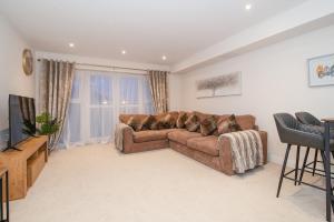 Posezení v ubytování Stunning 2-Bed Apartment in Stevenage, Sleeps 5 with free Private Parking