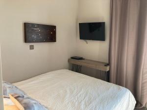 Giường trong phòng chung tại Appartement duplex lumineux 2 chambres, balcon, max 6 pers, wifi gratuit, Avoriaz - FR-1-634-20