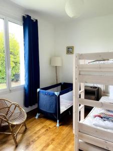 Posteľ alebo postele v izbe v ubytovaní Maison avec vue mer à Port Manec'h, GR 34 à pied