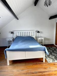 Posteľ alebo postele v izbe v ubytovaní Maison avec vue mer à Port Manec'h, GR 34 à pied