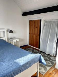 Posteľ alebo postele v izbe v ubytovaní Maison avec vue mer à Port Manec'h, GR 34 à pied