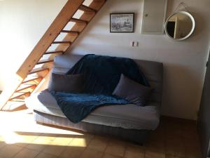 Część wypoczynkowa w obiekcie Appartement climatisé 2 pièces avec solarium pour 4 personnes, parking privé, proche plage - FR-1-335-166