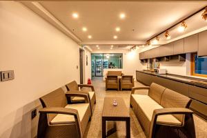 The Jade Hotel休息區