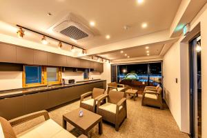 The Jade Hotel休息區