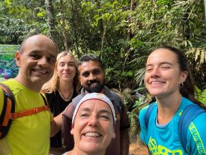 Tetamu yang menginap di Rainforest Nest