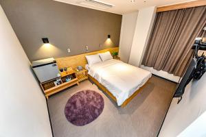 The Jade Hotel房間的床