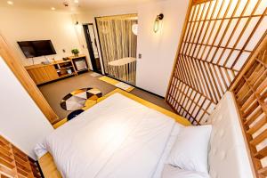 The Jade Hotel房間的床