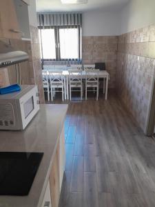 Nhà bếp/bếp nhỏ tại Apartamente Ambrus E Studio 21 Praid