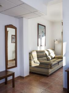 Posezení v ubytování Hotel Tugasa Sierra y Cal
