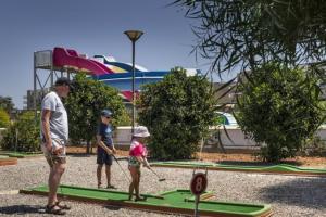 Fotografie z fotogalerie ubytování Paradise Beach Front Resort v destinaci Vokolidha
