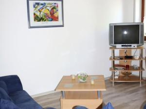 TV a/nebo společenská místnost v ubytování Zur Dorfschänke