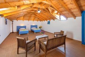 Posezení v ubytování Pearl Villas Apolakkia - Beach Front Villas with Private Pool