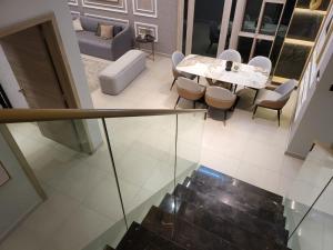 Bagno di Luxurious Duplex Apartment for Short Term Rentals
