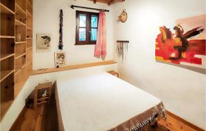 Posteľ alebo postele v izbe v ubytovaní Cozy Home In Olargues With Kitchen