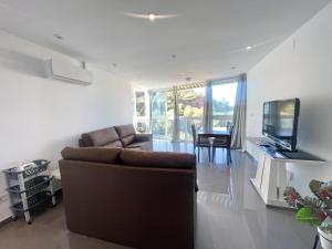 TV a/nebo společenská místnost v ubytování Antena Luxury City