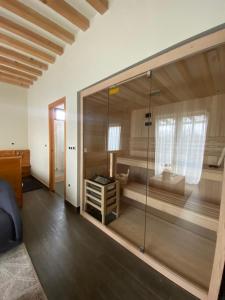 Posteľ alebo postele v izbe v ubytovaní Zagreb Camp Bungalows