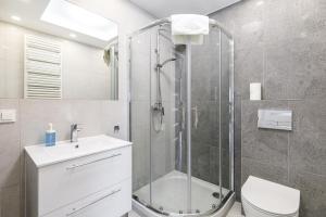 Łazienka w obiekcie Balticus Apartamenty Standard Promenada Gwiazd 14