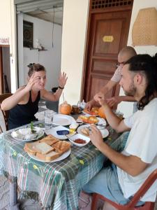 Cibo presso l'affittacamere o nelle vicinanze