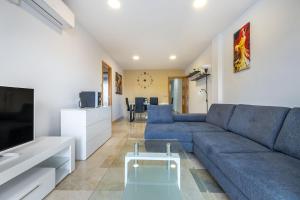 Telewizja i/lub zestaw kina domowego w obiekcie Apartament Claro