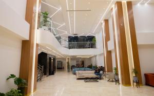 Lobbyn eller receptionsområdet på Al-Manahel Royal Hotel