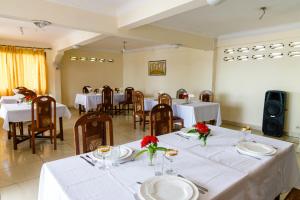 Posezení v ubytování HOTEL MELROSE SAMBAVA